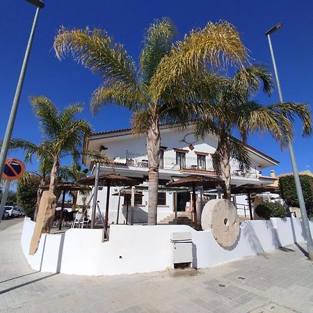 Hostal Espai Mediterrani Puebla de Vallbona Εξωτερικό φωτογραφία